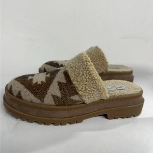 Jessica Simpson Clogs Mules Aztec Sherpa Lined Shoes Ebiyra 9.5 M Womens